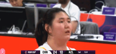 蔚莱策略 统治力十足！张子宇首节4中2得到6分3篮板