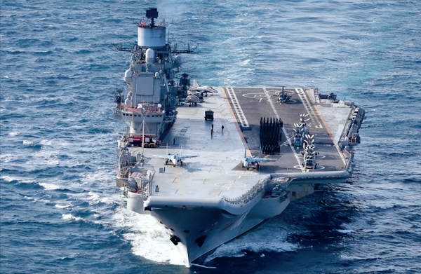 互盈在线 俄军危机：航母或弃！中国出手救急，普京潜艇技术来换？